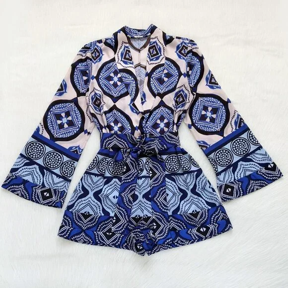 Alexis Robbie Romper In Santorini Print | Size M - Picture 7 of 16